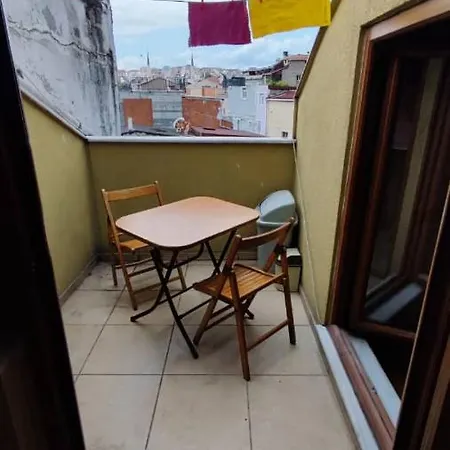 דירה Taksim 3eme Etage Sans Ascenseur